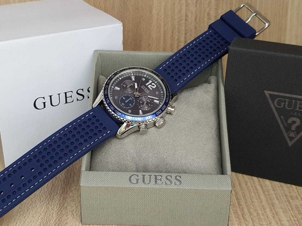 montre-guess-homme-marrakech