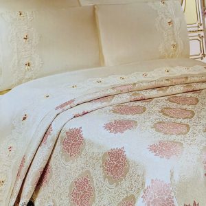 couvre lit de luxe au Maroc